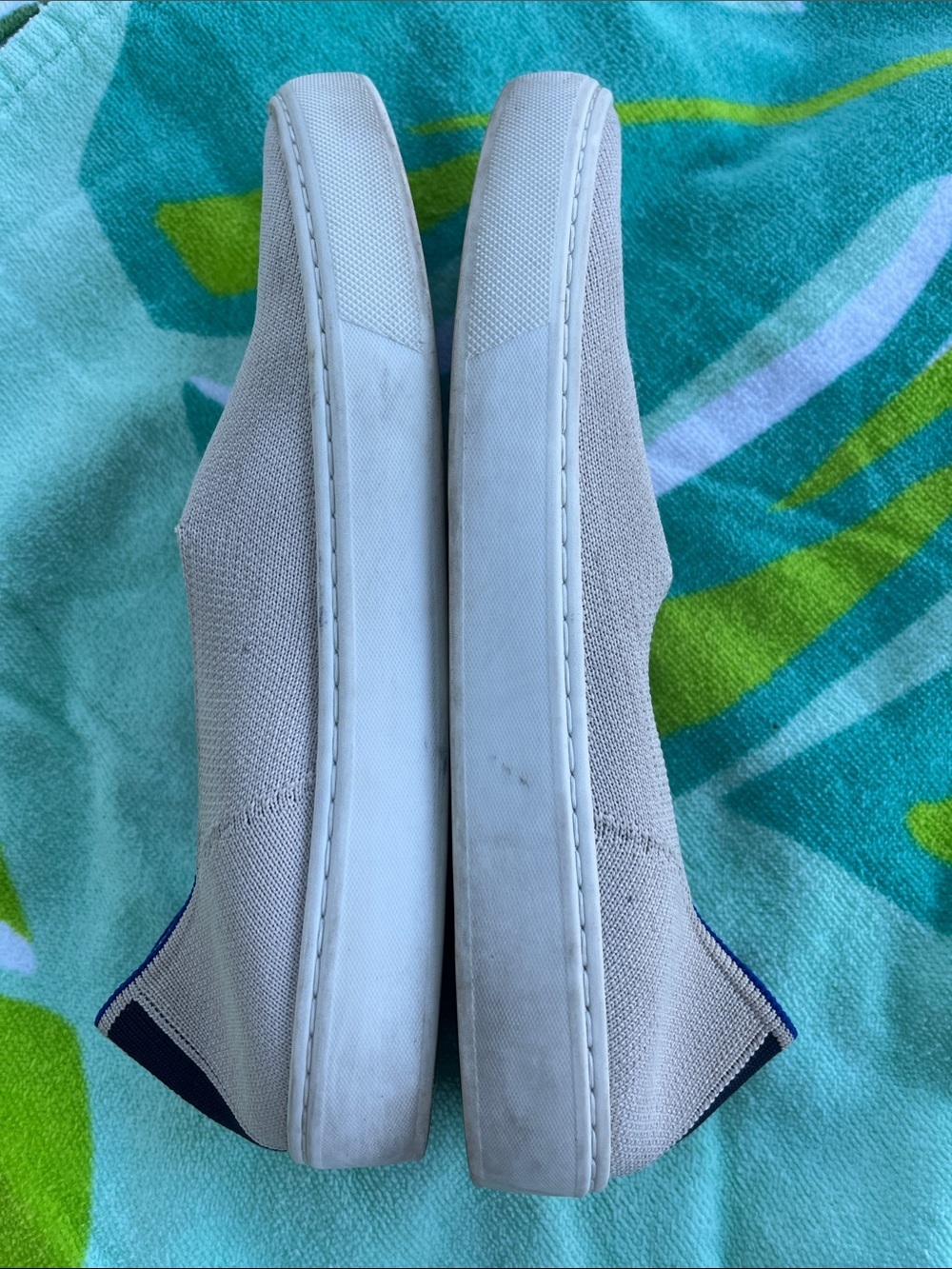ROTHY’S THE ORIGINAL SLIP ON SNEAKERS CREAM SIZE 7.5 - Picture 6 of 10